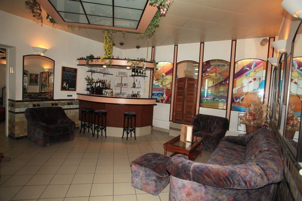 Hotel De L'Aviation 라루브불 외부 사진