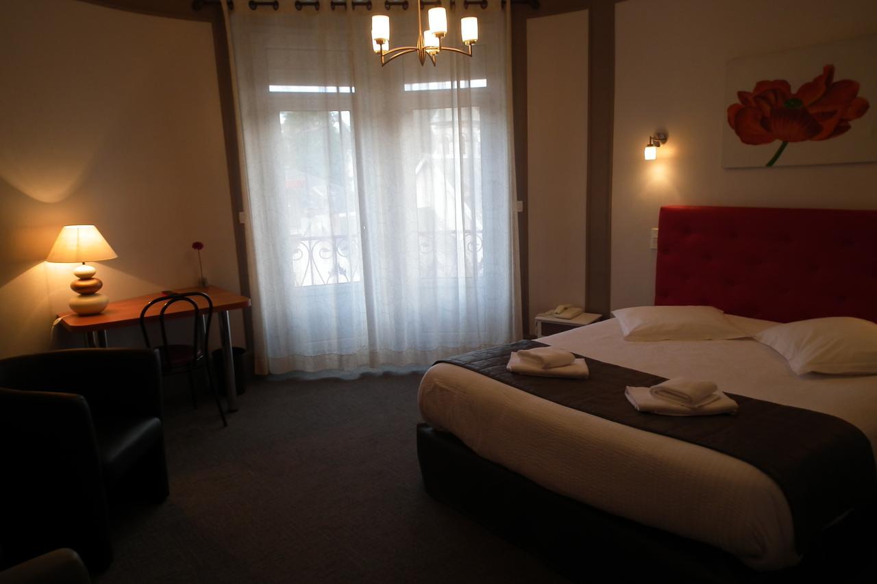 Hotel De L'Aviation 라루브불 외부 사진