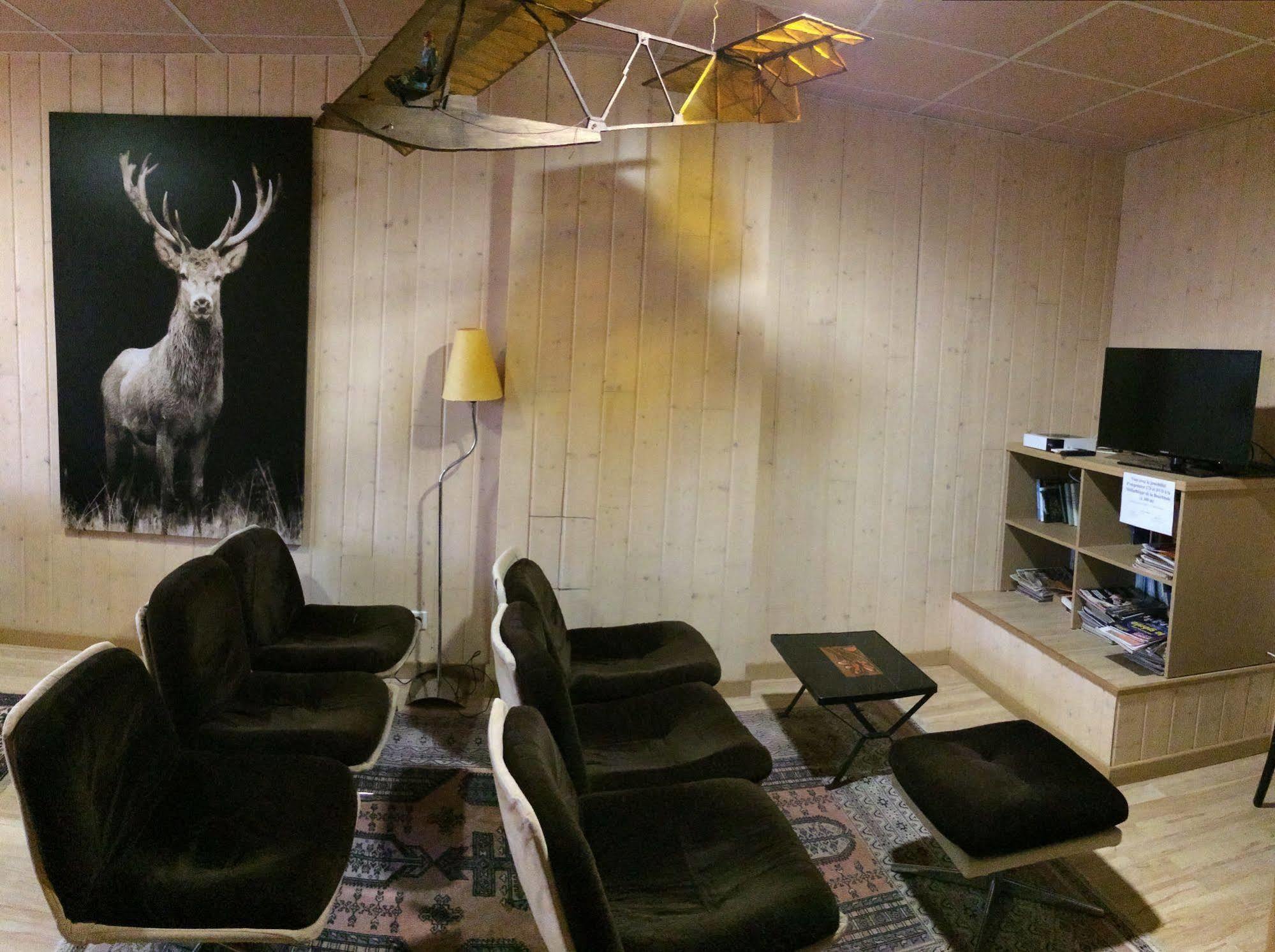 Hotel De L'Aviation 라루브불 외부 사진