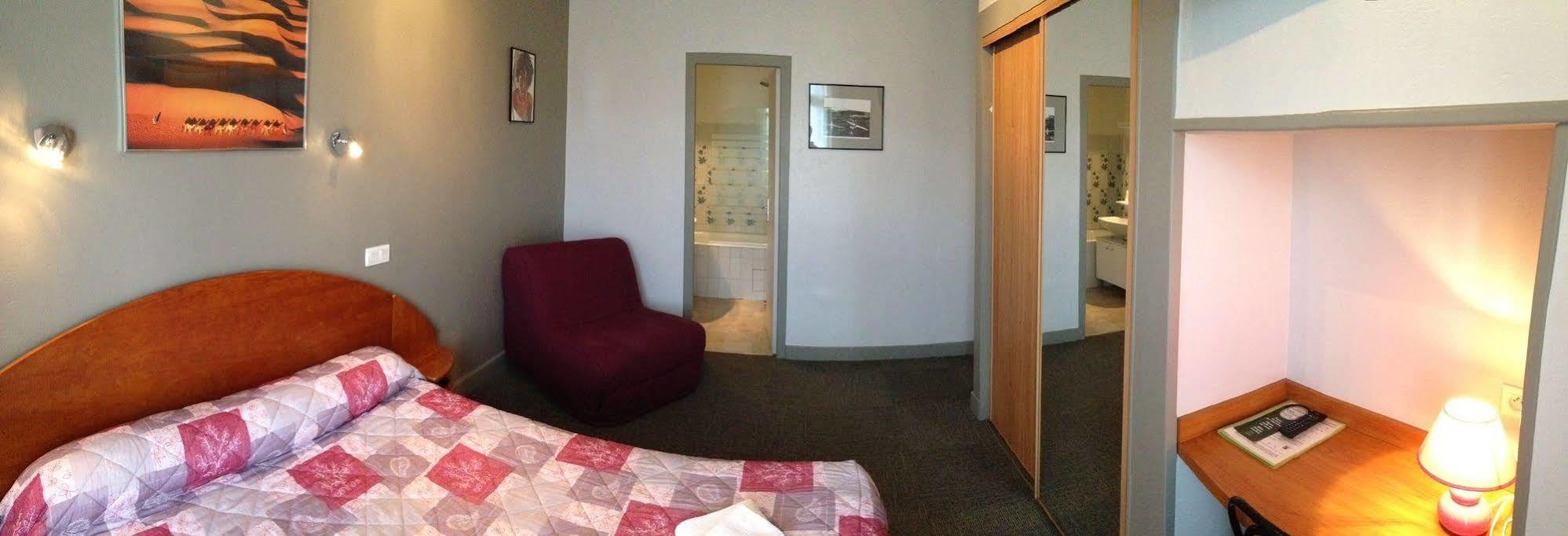 Hotel De L'Aviation 라루브불 외부 사진